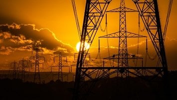 Canadian Hydro Electric Utility establishes Phone to Radio Interoperability
