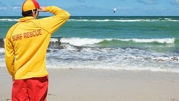 Omnitronics continua relacionamento com Surf Lifesaving com mais pedidos de sistema